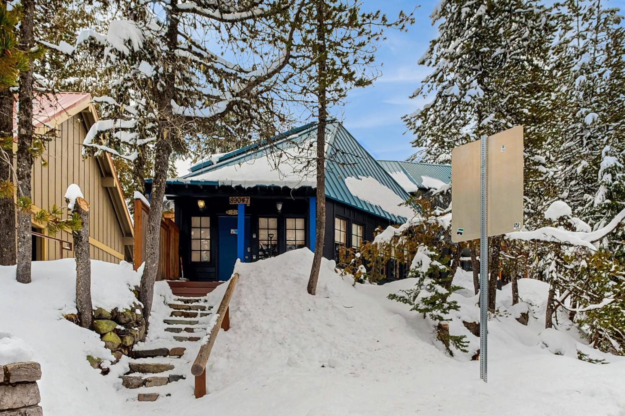 Flying Stag: Main Lodge Government Camp Exterior photo